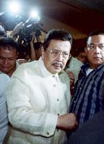 Estrada posts bail on corruption, perjury charges
